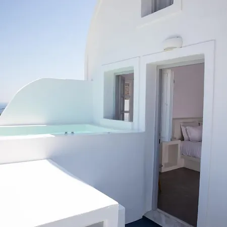 White Cave Ξενοδοχείο με διαμερίσματα 3*